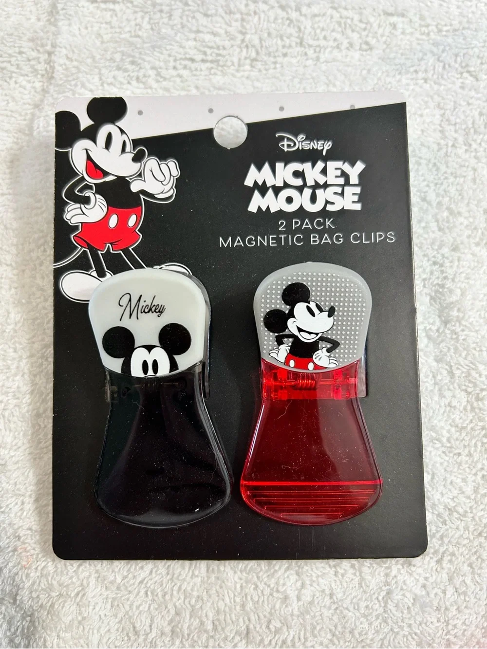 New! Disney Mickey Mouse Kitchen Bundle Oven Mitt Bag Clips Measuring Spoons